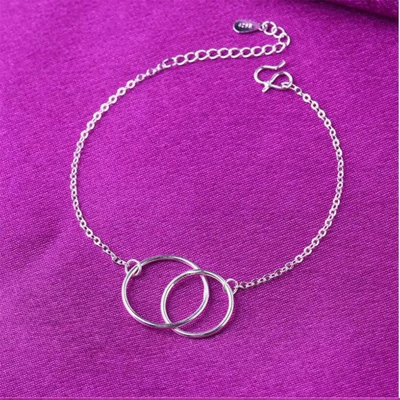 NEW Silver Simple Double Circle Bracelet - Picture 2 of 3